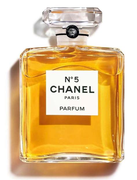 profumo chanel 5 scontato|Profumo Chanel N°5 la storia e quanto costa .